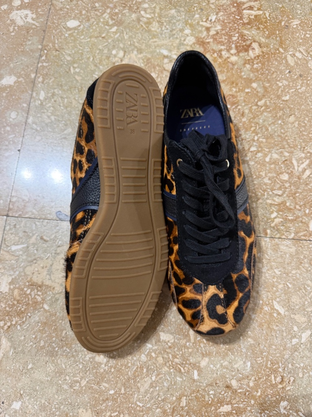 Shoes - Picture 4 of 5